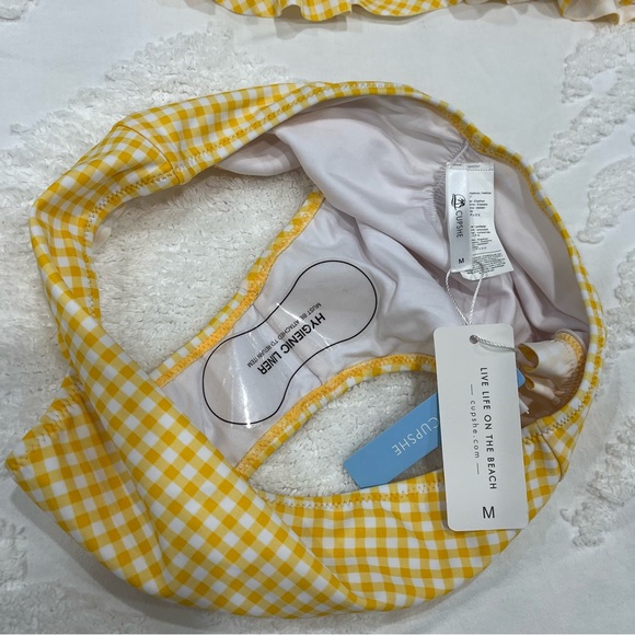 Cupshe Bikini - Picture 3 of 4